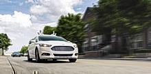 Ford zielt für 2021 voll-autonome Fahrzeuge für Sharing-Dienste an, investiert in Technologie-Firmen und verdoppelt das Silicon Valley-Team 